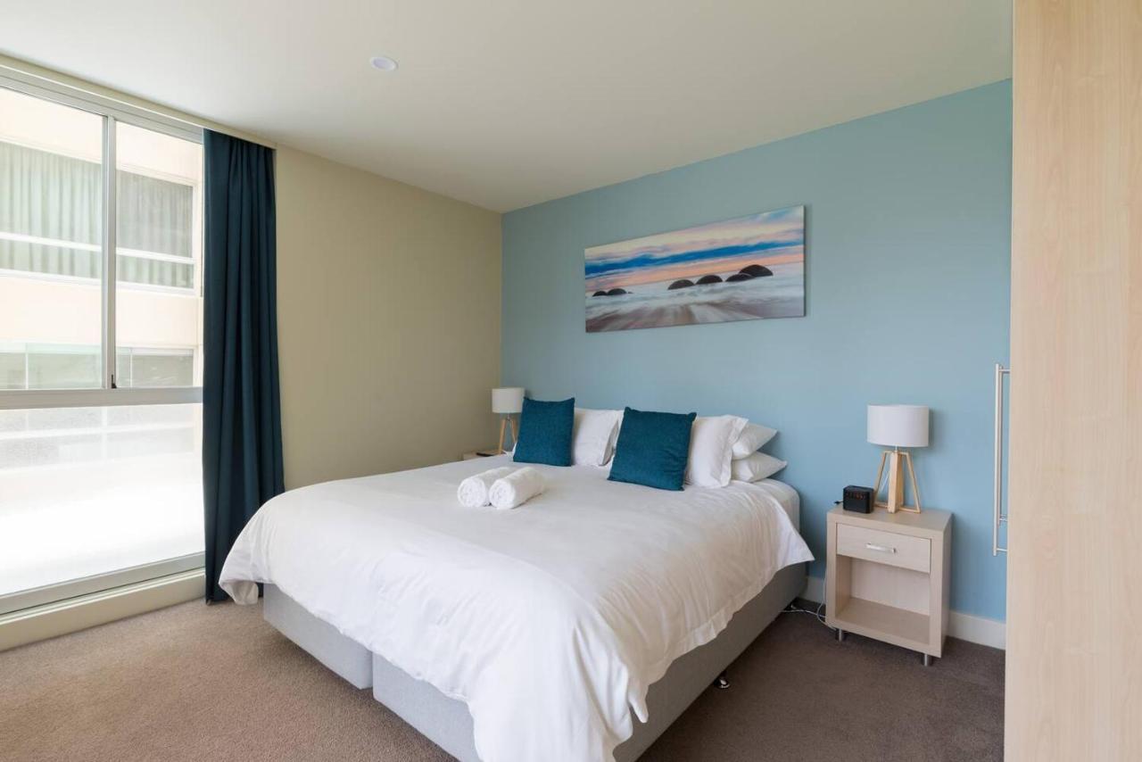 Beachside Luxury Apartments One & Two Bedroom In Beachfront Oaks Pier Building Glenelg Eksteriør billede
