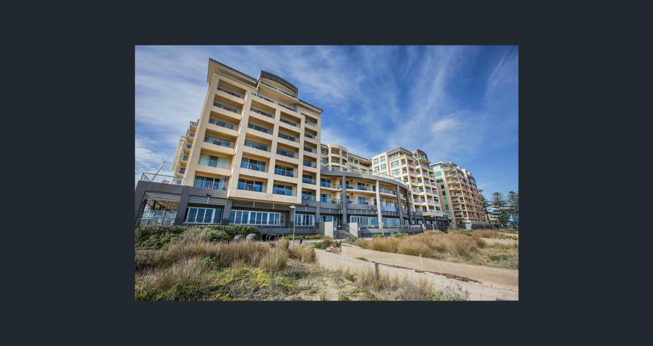 Beachside Luxury Apartments One & Two Bedroom In Beachfront Oaks Pier Building Glenelg Eksteriør billede
